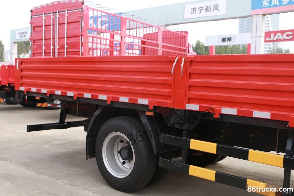 Dongfeng Duolika D8 Ruineng 190 hp 4X2(6 wheels) 6.2m Cab-over Chassis Cargo Truck (China VI) Body (3) | 86Trucks