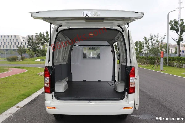 New Gonow Jirui Luxury 2.0L 136 hp 6-Seat Light Bus (China VI) Chassis (1) | 86Trucks