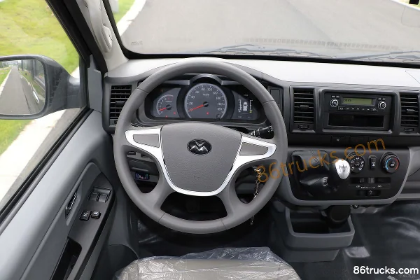 New Gonow Jirui Comfort 2.0L 136 hp 6-Seat Light Bus (China VI) Cab (1) | 86Trucks