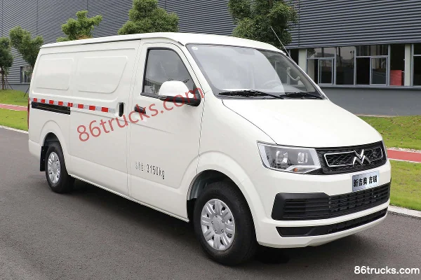 New Gonow Jirui Luxury 2.0L 136 hp 6-Seat Light Bus (China VI) Exterior