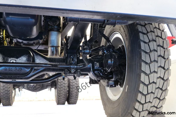 SAIC Hongyan Jiehu H6e 360 hp 4X4(6 wheels) Fire Truck Chassis (China VI) (3) | 86Trucks