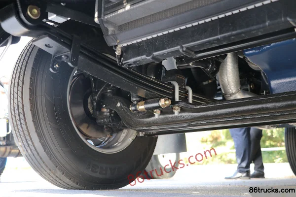 SHACMAN Light Truck Delong K5000 130hp 4X2(6 wheels) 4.18m AMT Automatic Single Row Flatbed Light Truck (China VI) Chassis (2) | 86Trucks