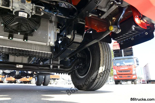 Yuejin Chaoyue C500 150 hp 4X2(6 wheels) 4.2m Single Row Cage Light Truck (China VI) Chassis (3) | 86Trucks