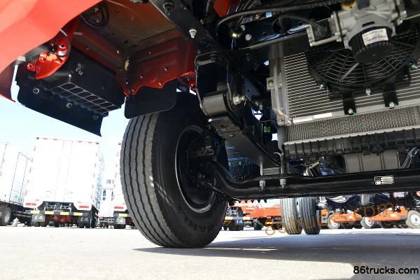 Yuejin Chaoyue C500 150 hp 4X2(6 wheels) 4.2m Single Row Cage Light Truck (China VI) Chassis (2) | 86Trucks