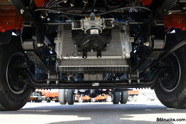 Yuejin Chaoyue C500 150 hp 4X2(6 wheels) 4.2m Single Row Cage Light Truck (China VI) Chassis (1) | 86Trucks