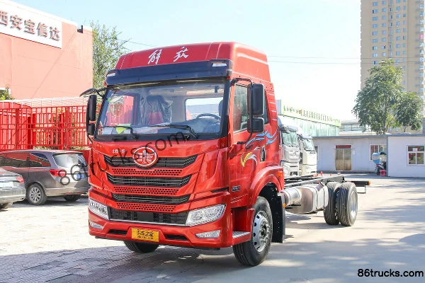 FAW Jiefang Qingdao Long VH 250hp 4X2(6 wheels) 6.75m stake truck (China VI) (Fast Gear 10-speed) Exterior (3) | 86Trucks