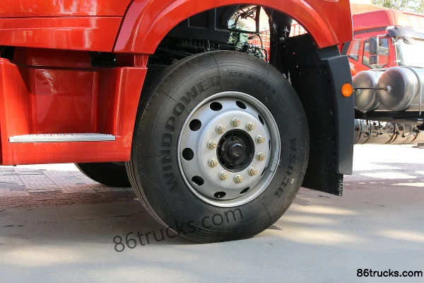 FAW Jiefang Qingdao Long VH 250hp 4X2(6 wheels) 6.75m stake truck (China VI) (Fast Gear 10-speed) Chassis (3) | 86Trucks