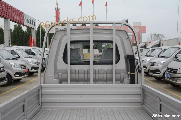 Changan Kuayue Wang X1 1.3L Gasoline 91 hp 4X2(6 wheels) 2.6 meters Single Row Flatbed Micro Truck (Single Rear Wheel) (China VI) Body (2)