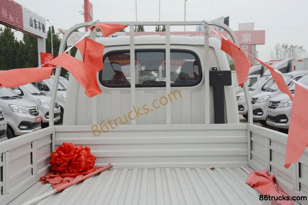Changan Kuayue Zhe D5 Standard Edition 1.6L 122hp 4X2(6 wheels) 3.6m Semi-row Flatbed Mini Truck (China VI) Body (2) | 86Trucks