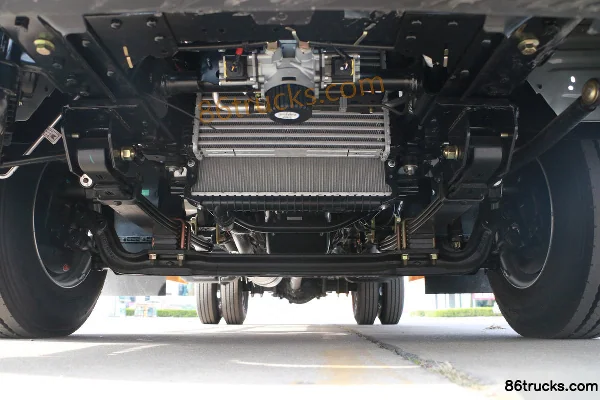 JMC Kaiyun Upgraded Edition Medium Body Standard 122hp 4X2(6 wheels) 4.08m Single Row Van Light Truck (China VI) Chassis (1) | 86Trucks
