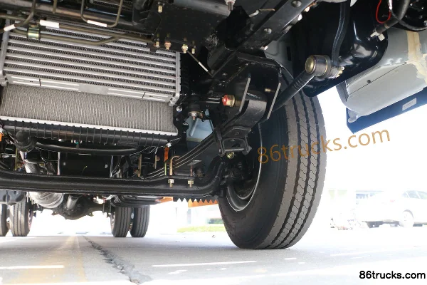 JMC Shunda Narrow Body 122 hp 4X2(6 wheels) 3.26m Double Row Van Light Truck (China VI) Chassis (3) | 86Trucks