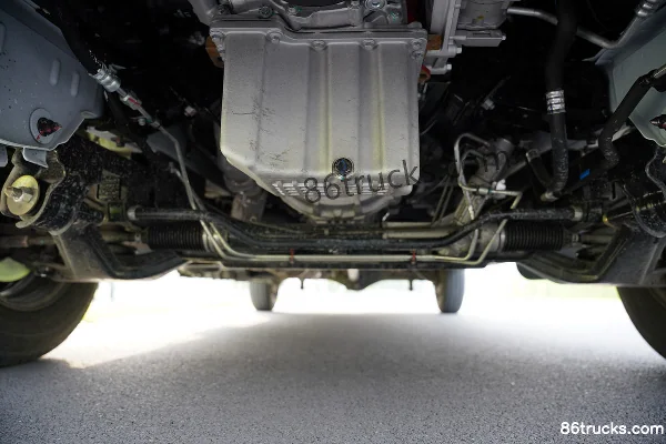 JAC Star 5 Series Fuel-Saving King Plus Basic Type 129hp 7-Seat 2.0T Diesel Enclosed Light Bus Chassis (1) | 86Trucks