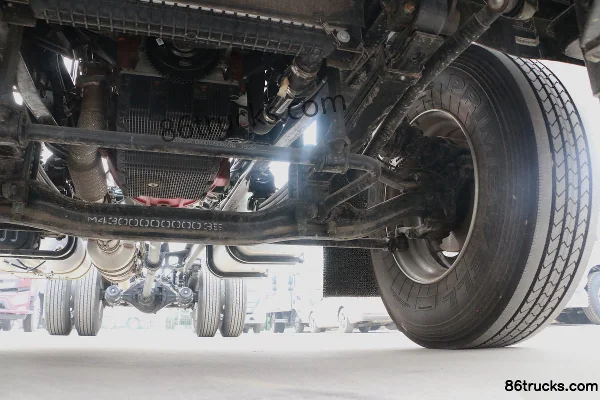 Foton Auman R-series 210 hp 4X2(6 wheels) 6.1m flatbed cargo truck Chassis (3) | 86Trucks