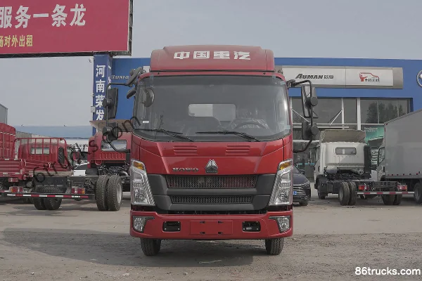 Sinotruk HOWO Hanjiang 160hp 4X2(6 wheels) 4.15m Single Row Stake Truck Exterior (2) | 86Trucks