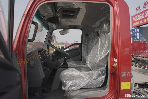 Sinotruk HOWO Hanjiang 160hp 4X2(6 wheels) 4.15m Single Row Stake Truck Cab (2) | 86Trucks