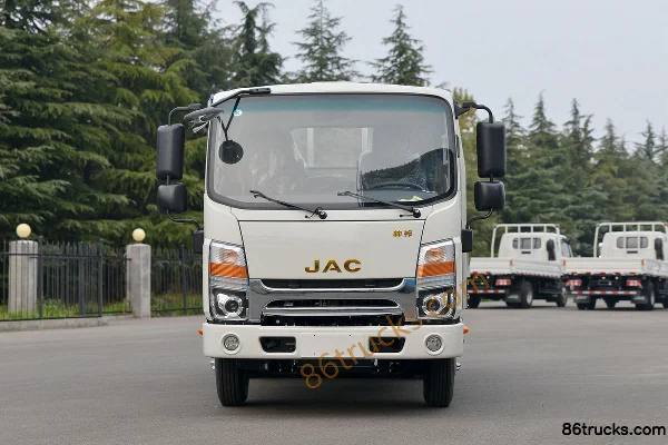 JAC Shuailing Q3 130 hp 4X2(6 wheels) 4.18m single-row stake truck (China VI) Exterior (2) | 86Trucks