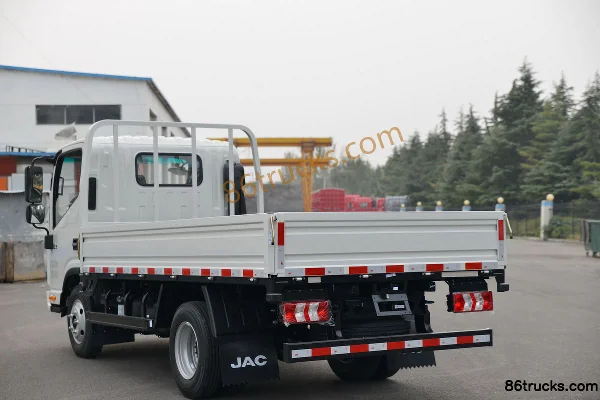 JAC Shuailing Q3 130 hp 4X2(6 wheels) 4.18m single-row stake truck (China VI) Body (3) | 86Trucks