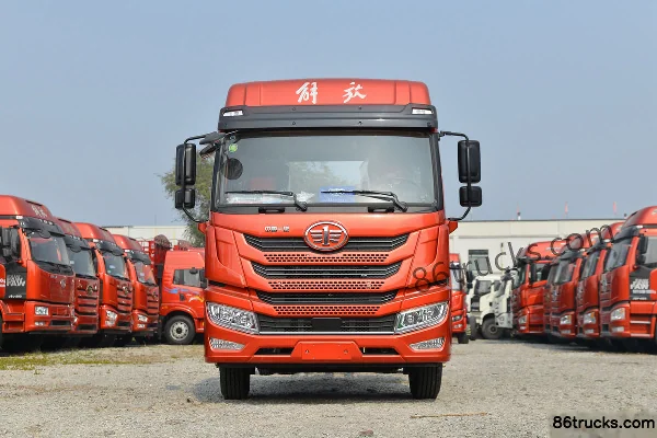 FAW Jiefang Qingdao Long VH 2.0 Edition 240 hp 4X2(6 wheels) 6.75m Stake Truck (Fast Gear 8-speed) Exterior (2) | 86Trucks