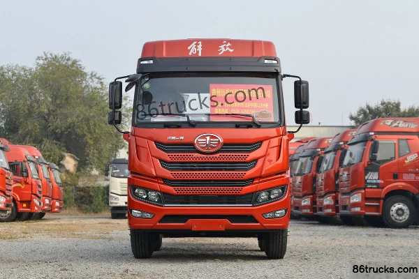 FAW Jiefang Qingdao Han V2.0 Heavy Truck 260hp 6X2(8 wheels) 9.45m LNG Van Cargo Truck Exterior (2) | 86Trucks