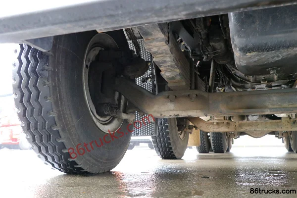 SAIC Hongyan Genlyon H6 Reinforced Edition 390 hp 8X4(12 wheels) 6m Dump Truck (China VI) Chassis (2) | 86Trucks
