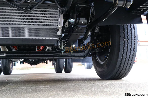 JAC Weiling K5 Super Value Edition 137hp 4X2(6 wheels) 4.18m Single Row Flatbed Light Truck Chassis (3) | 86Trucks