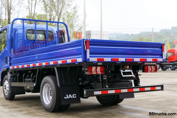 JAC Weiling K5 Super Value Edition 137hp 4X2(6 wheels) 4.18m Single Row Flatbed Light Truck Body (2) | 86Trucks