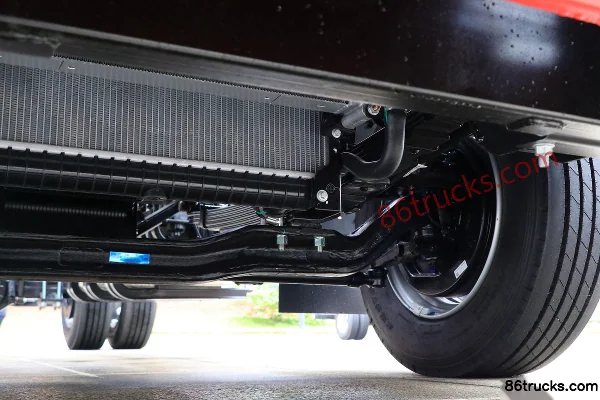 JAC Weiling K8 170hp 4X2(6 wheels) 5.48m Semi-row Flatbed Cargo Truck (China VI) Chassis (3) | 86Trucks