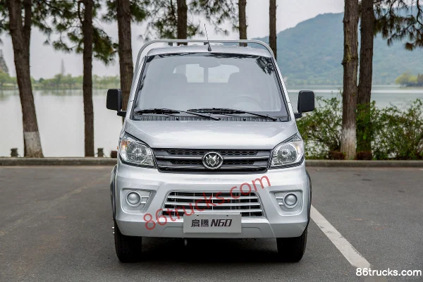 XINLONGMA Qiteng N60 Standard 1.5L 116 hp 4X2(6 wheels) 3.2m Single Row Flatbed Light Truck (China VI) Exterior (2) | 86Trucks