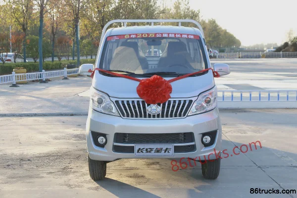 Ankai Xingka L2 Series 1.6L Basic 122 hp 4X2(6 wheels) Gasoline 2.52m Double Row Stake Light Truck (China VI) Exterior (2) | 86Trucks