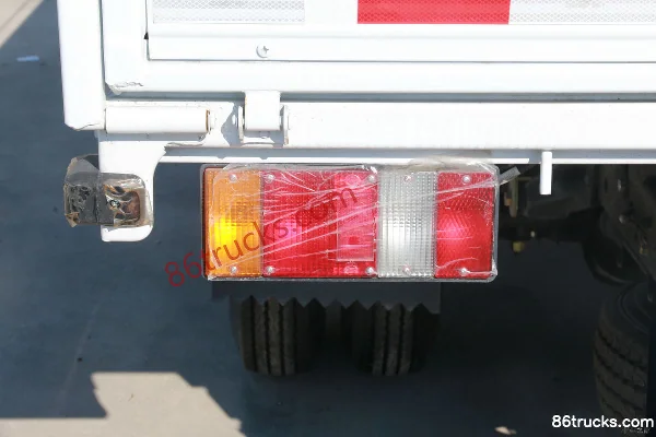 Qingling Isuzu M100 120hp 4X2(6 wheels) 4.205m Single Row Flatbed Light Truck (China VI) Body (3) | 86Trucks