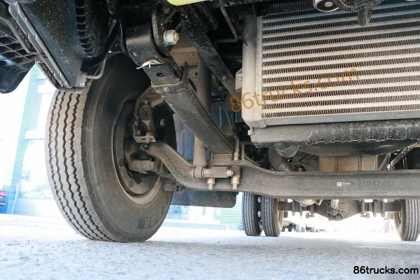 Foton Times Leader 6 150hp 4X2(6 wheels) 4.2m Single Row Flatbed Light Truck (WLY 6-speed) Chassis (2) | 86Trucks