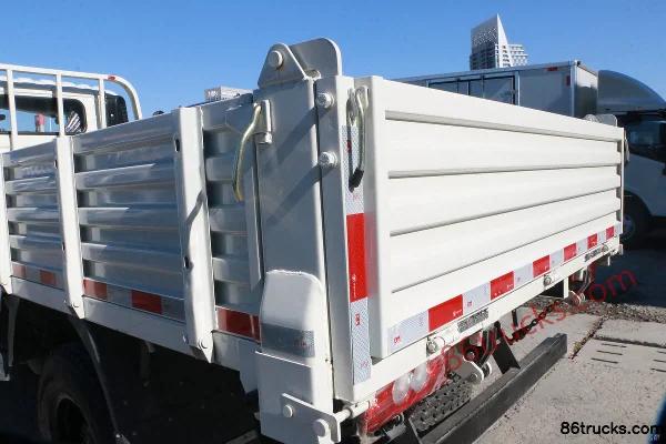 Foton Big Diamond ES3 150 hp 4X2(6 wheels) 3.5m Dump Truck (Dual Oil Top) Body (3) | 86Trucks