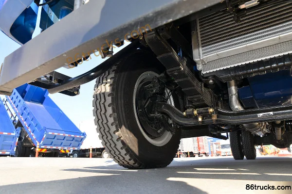 Feidi V3 série 190 ch 4X2(6 roues) camion porteur à ridelles 5,76 m (China VI) Châssis (2) | 86Trucks