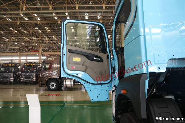 Dayun V7H Heavy Truck 460 hp 6X4(10 wheels) Tractor Truck (Lowered Height Mother Truck)(Hydraulic Retarder) Cab (1) | 86Trucks