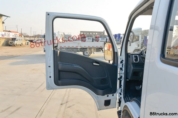Yuejin Fuxing S80 1.5L 113hp 4X2(6 wheels) Gasoline 3.05m Double Row Panel Mini Truck (China VI) Cab (1) | 86Trucks