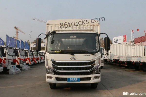 Yuejin Chaoyun H500 156 hp 4X2(6 wheels) 4.2m Single Row Cage Light Truck Exterior (2) | 86Trucks