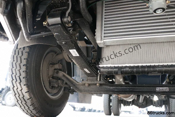 FAW Jiefang Hu VH 160hp 4X2(6 wheels) 4.16m single-row flatbed light truck Chassis (2) | 86Trucks