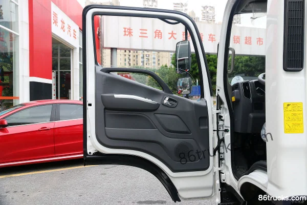 Foton Aoling Xinjieyun Dali Ge 183hp 4X2(6 wheels) 5.25m single-row railed light truck (China VI) Cab (1) | 86Trucks