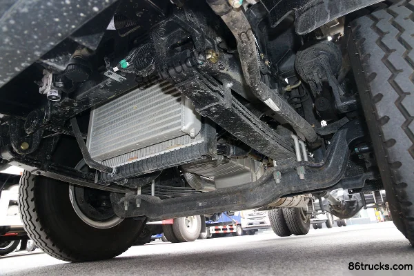 Foton Aoling Xinjieyun Dali Ge 183hp 4X2(6 wheels) 5.25m single-row railed light truck (China VI) Chassis (3) | 86Trucks