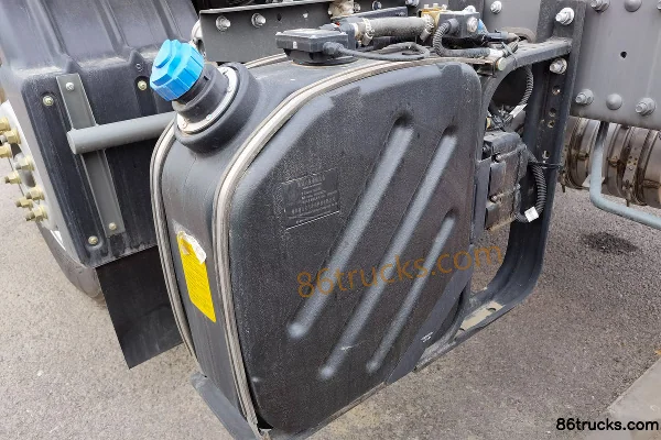 Sinotruk HOWO TX Luxury Edition 220hp 4X2(6 wheels) 6.75m Flatbed Cargo Truck (China VI) Chassis (3) | 86Trucks