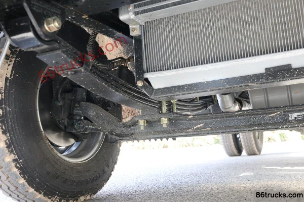 Ouling S3 Feiyang Edition 130hp 4X2(6 wheels) 3.88m Semi-Sleeper Van Light Truck (China VI) Chassis (3) | 86Trucks