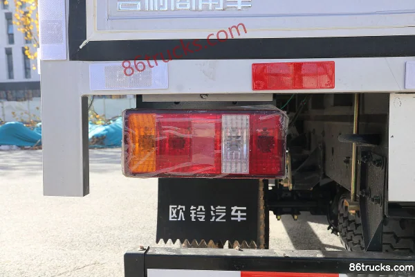 Ouling S3 Feiyang Edition 130hp 4X2(6 wheels) 3.88m Semi-Sleeper Van Light Truck (China VI) Body (3) | 86Trucks