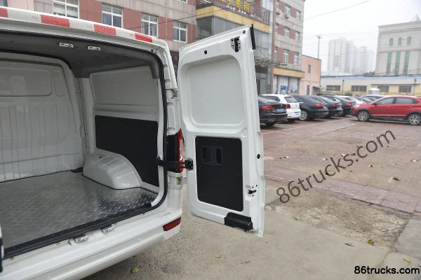 Kama Ruijie S6 122 hp 1.6L Gasoline 5-Seat Double Row Enclosed Van (China VI) Cargo Box (2) | 86Trucks