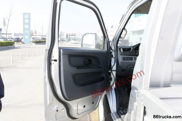 Xinyuan Jinbei Xinka S50 Standard 123hp 4X2(6 wheels) Gasoline 3.2m Single Row Flatbed Micro Truck (China VI) Cab (1) | 86Trucks