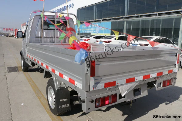 Xinyuan Jinbei Xinka S50 Standard 123hp 4X2(6 wheels) Gasoline 3.2m Single Row Flatbed Micro Truck (China VI) Body (2) | 86Trucks