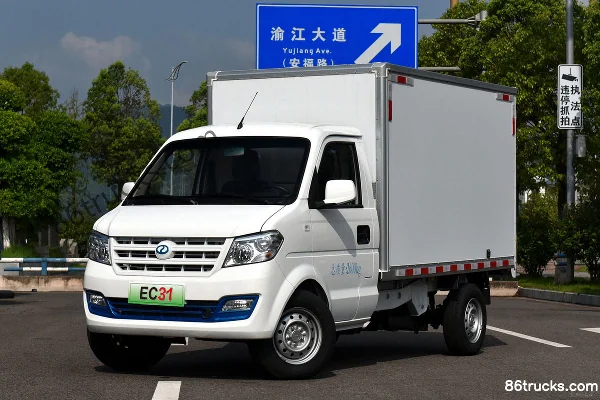 Ruichi EC31 modèle 2021 édition personnalisée 2,6T camion fourgon micro cabine simple 2,77 m électrique pur 31,25 kWh 4X2(6 roues) Extérieur