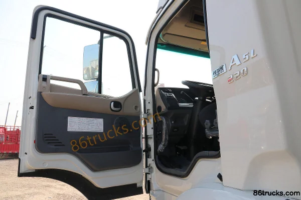 JAC Gallop A5L III Medium Truck 200hp 4X2(6 wheels) 7.8m box cargo truck Cab (1) | 86Trucks
