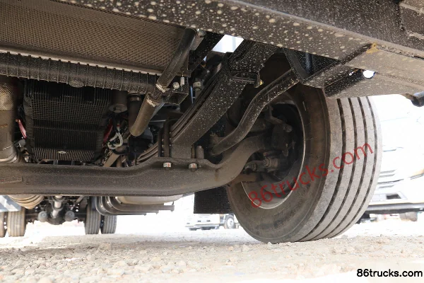 JAC Gallop A5L III Medium Truck 200hp 4X2(6 wheels) 7.8m box cargo truck Chassis (3) | 86Trucks