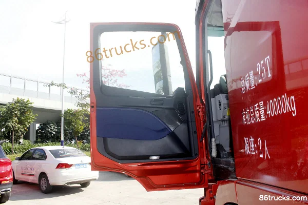 Foton Auman GTL 6 series heavy truck 430 hp 6X4(10 wheels) tractor truck Cab (1) | 86Trucks