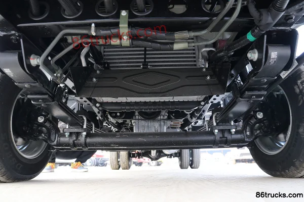 Foton Xiangling M2 Gold Edition 1.5L 143 hp 4X2(6 wheels) gasoline 4.12 m single-row flatbed micro truck (China VI) Chassis (1) | 86Trucks